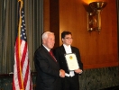 senator-lugar-presents-the-jefferson-award-for-public-service-to-net-literacy